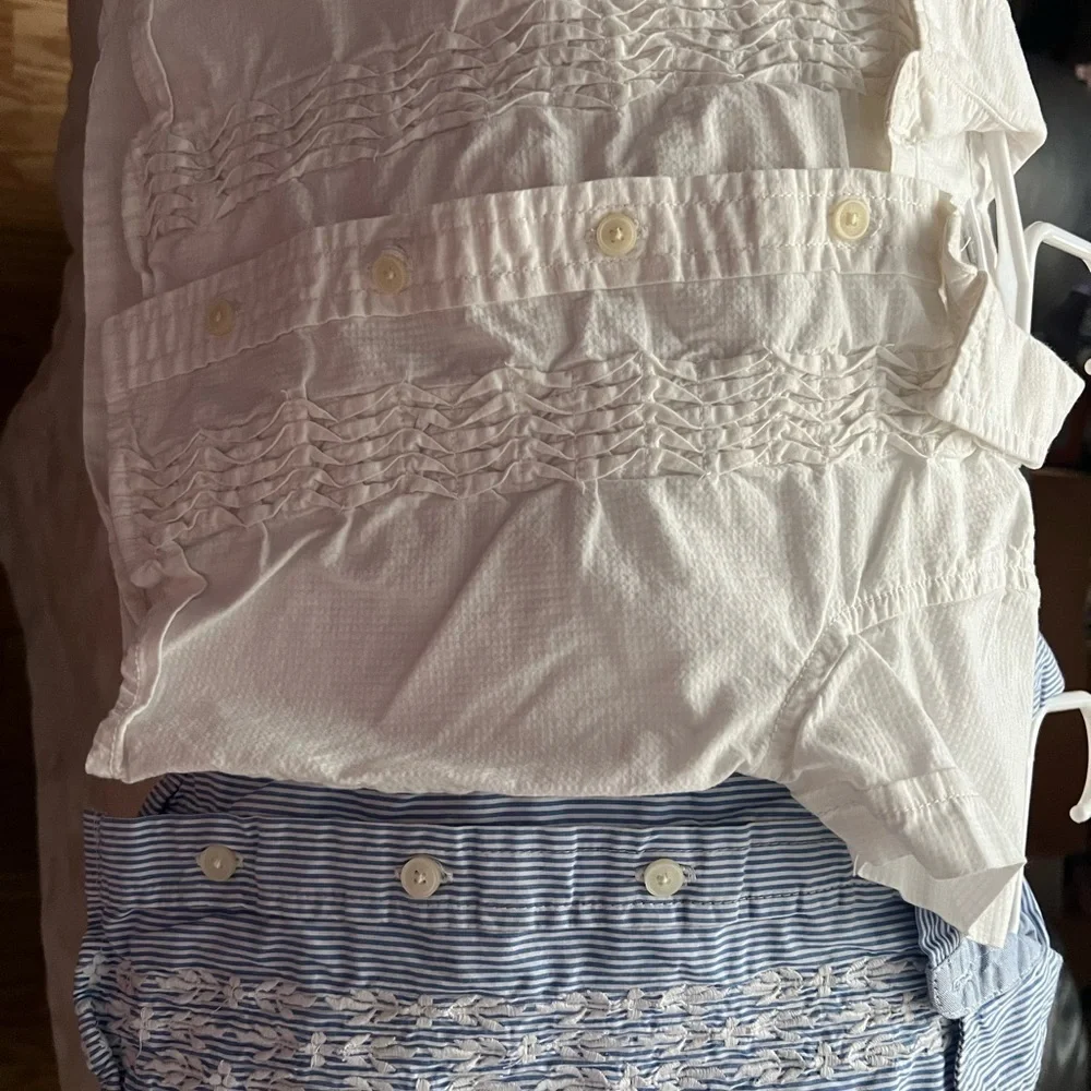 Boys 6-12 month GAP Dress Shirts